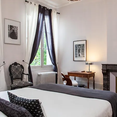 Mirabeau Szálloda Tours