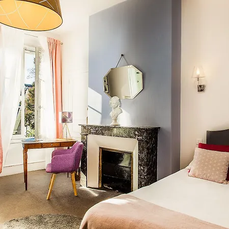 Mirabeau Hotel Tours