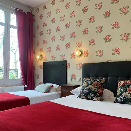 Mirabeau Hotel 2*