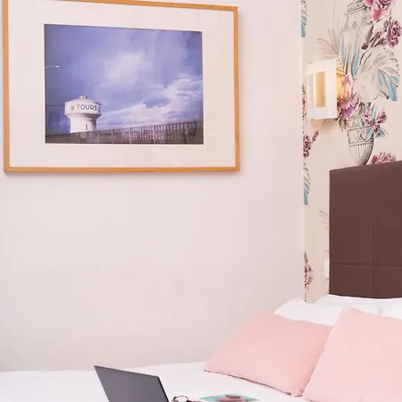 Mirabeau Hotel 2*