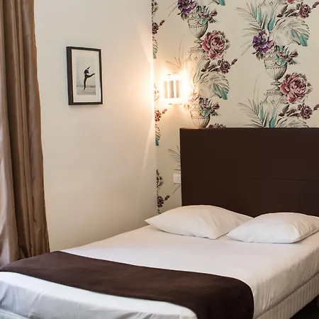Mirabeau Hotel 2*