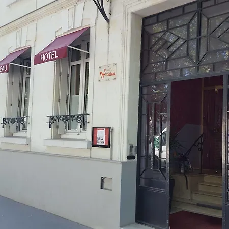 Mirabeau Hotel 2*