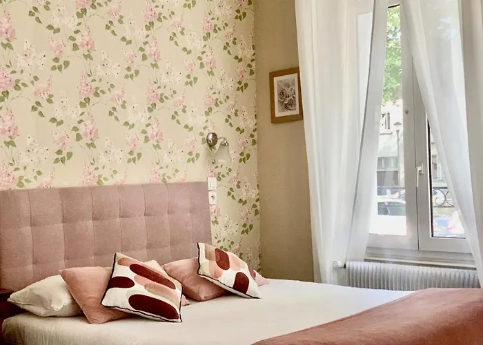 Mirabeau Hotel Tours